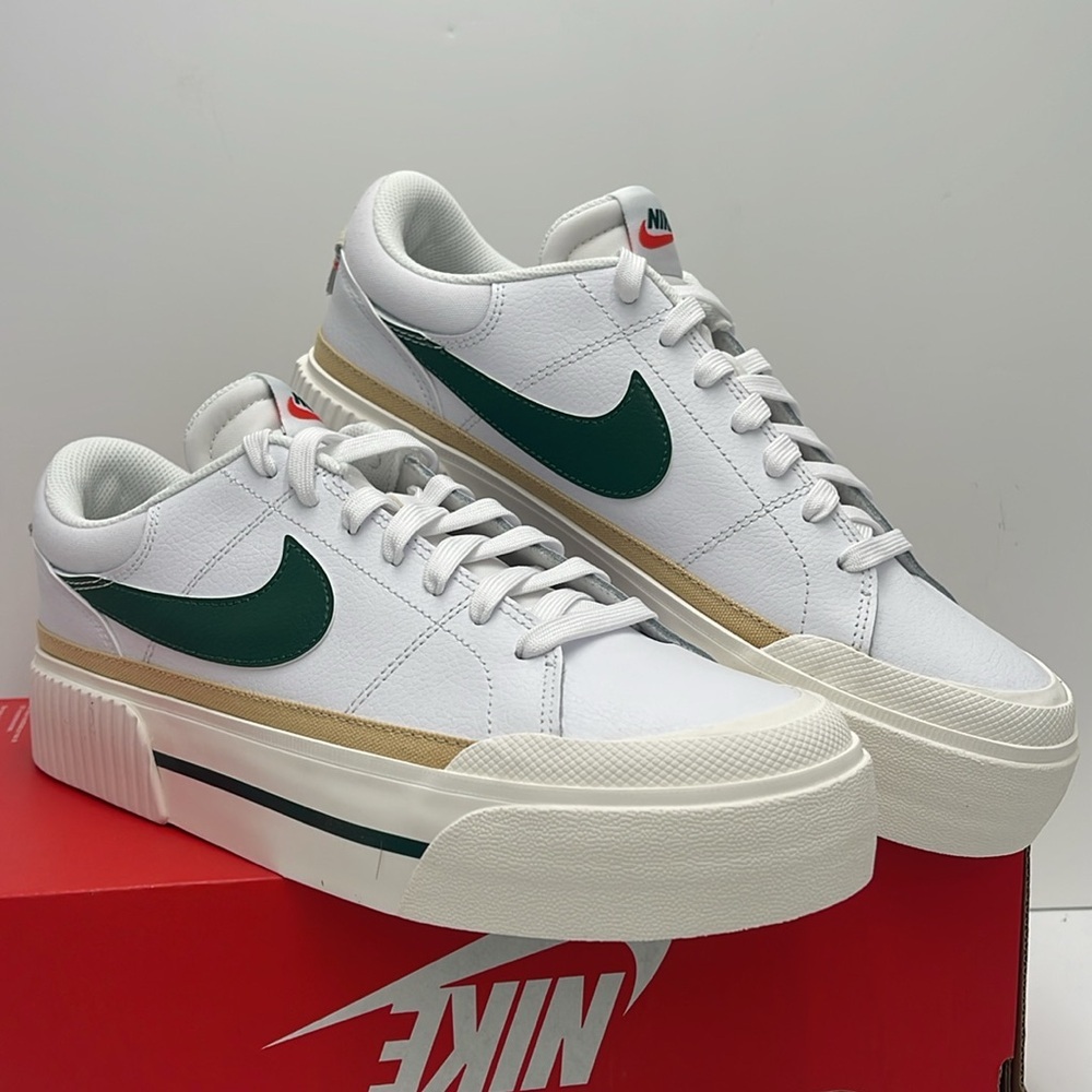 Nike WMNS Court Legacy Lift
Platforms
White/Sail/Sesame/Fir
Style DM7590-107 - Picture 7 of 16